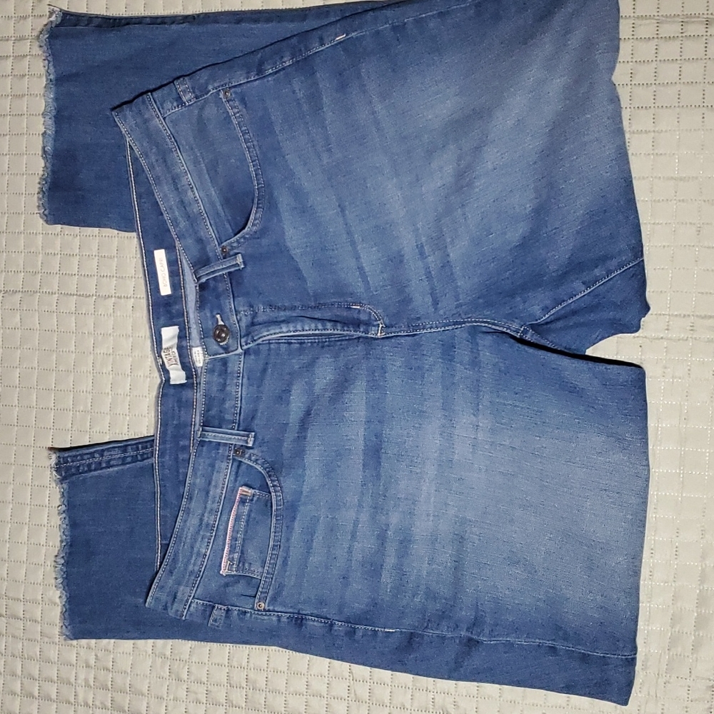 Vintage America Women's Boho Capri Jeans